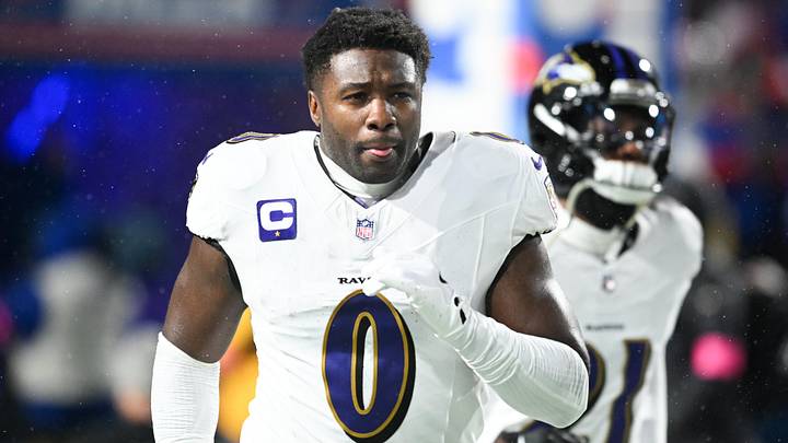 Jan 19, 2025; Orchard Park, New York, USA; Baltimore Ravens linebacker Roquan Smith (0) takes the field before the game against the Buffalo Bills in a 2025 AFC divisional round game at Highmark Stadium. Mandatory Credit: Mark Konezny-Imagn Images Jan 19, 2025; Orchard Park, New York, USA; Baltimore Ravens linebacker Roquan Smith (0) takes the field before the game against the Buffalo Bills in a 2025 AFC divisional round game at Highmark Stadium. Mandatory Credit: Mark Konezny-Imagn Images