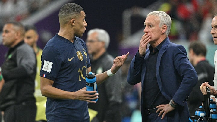 Didier Deschamps já sofreu com baixas na semifinal diante de Marrocos Didier Deschamps já sofreu com baixas na semifinal diante de Marrocos