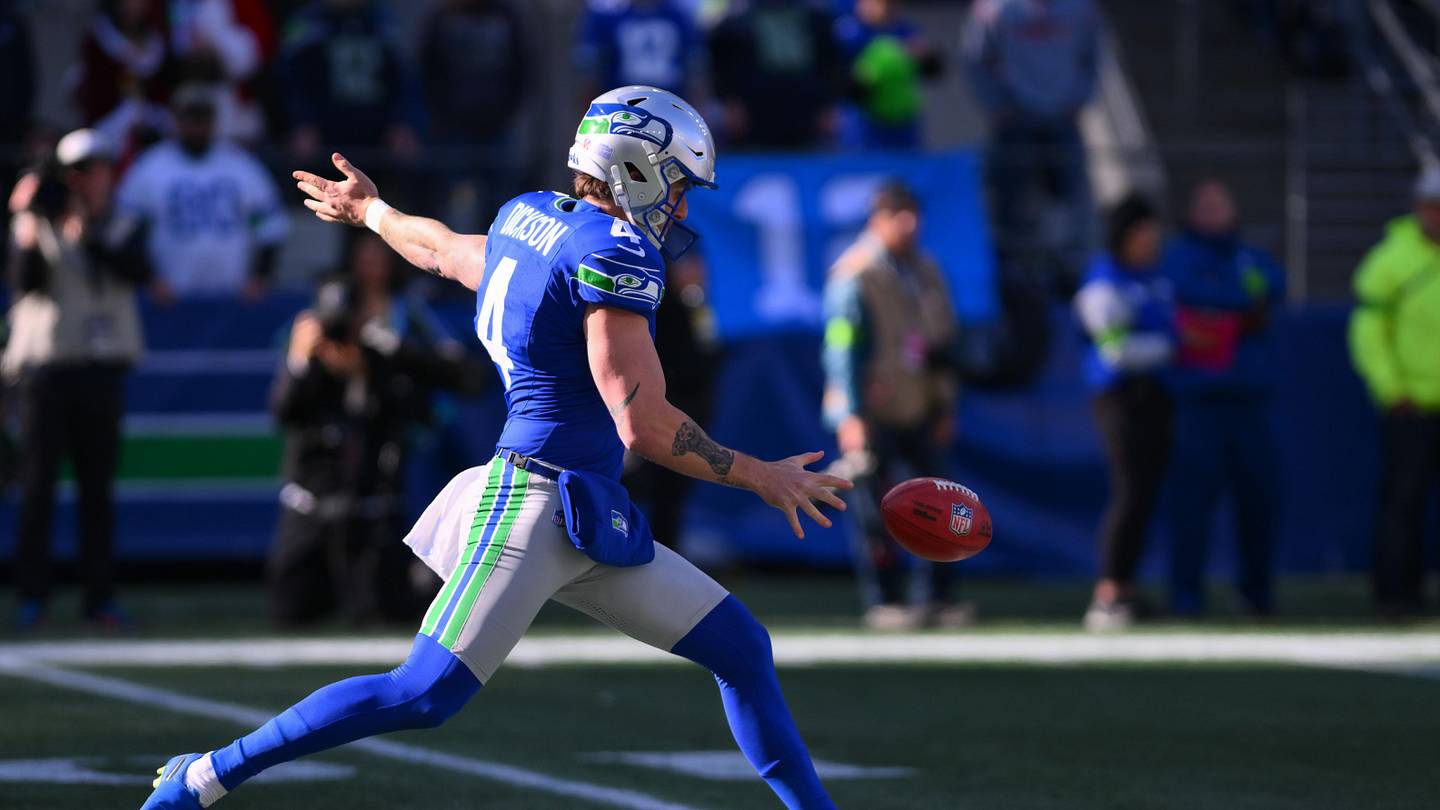 Mran Seattle Seahawks 90-Man Roundup: Is Michael Dickson Best Punter In ...