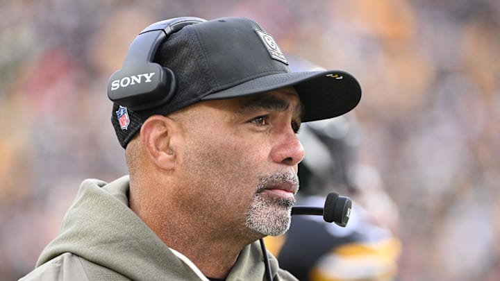 Nov 16, 2025; Pittsburgh, Pennsylvania, USA; Pittsburgh Steelers defensive coordinator Teryl Austin watches the action during the second half against the Cincinnati Bengals at Acrisure Stadium. Mandatory Credit: Barry Reeger-Imagn Images