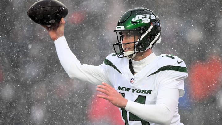 Jan 7, 2024; Foxborough, Massachusetts, USA; New York Jets quarterback Trevor Siemian (14) throws the ball against the New England Patriots during the first half at Gillette Stadium. Mandatory Credit: Brian Fluharty-Imagn Images Jan 7, 2024; Foxborough, Massachusetts, USA; New York Jets quarterback Trevor Siemian (14) throws the ball against the New England Patriots during the first half at Gillette Stadium. Mandatory Credit: Brian Fluharty-Imagn Images