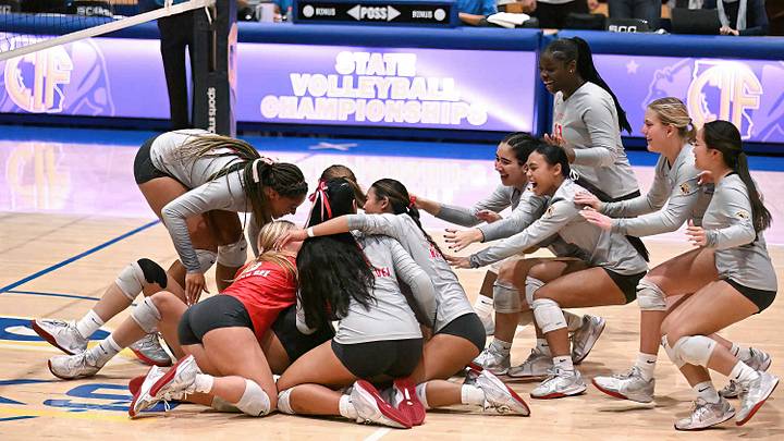 Mater Dei (Santa Ana, Calif.) opens at No. 1 in the High School On SI CIF Southern Section High School Girls Volleyball rankings after starting the season 3-0.