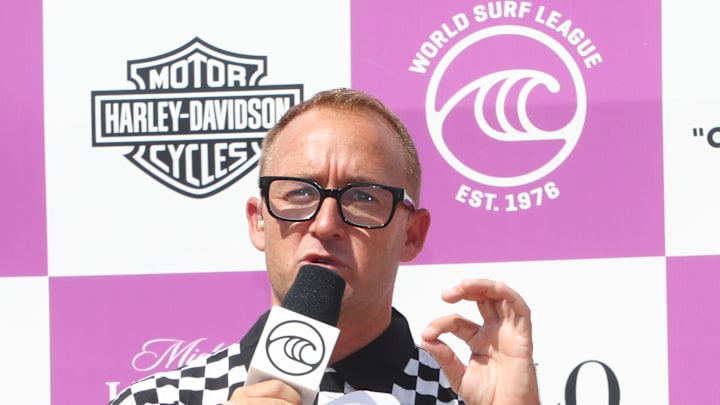 Chris Cote, vocals and guitar in Sunbendr, at the 2019 VANS US Open of Surfing
