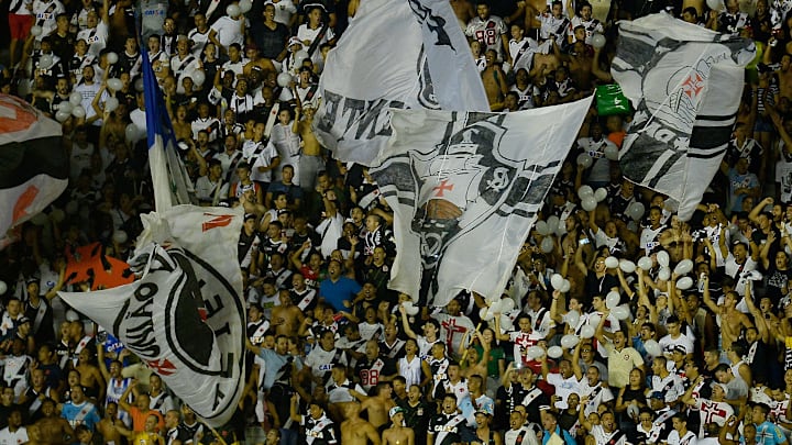 Torcida nutria muito carinho pelo zagueiro