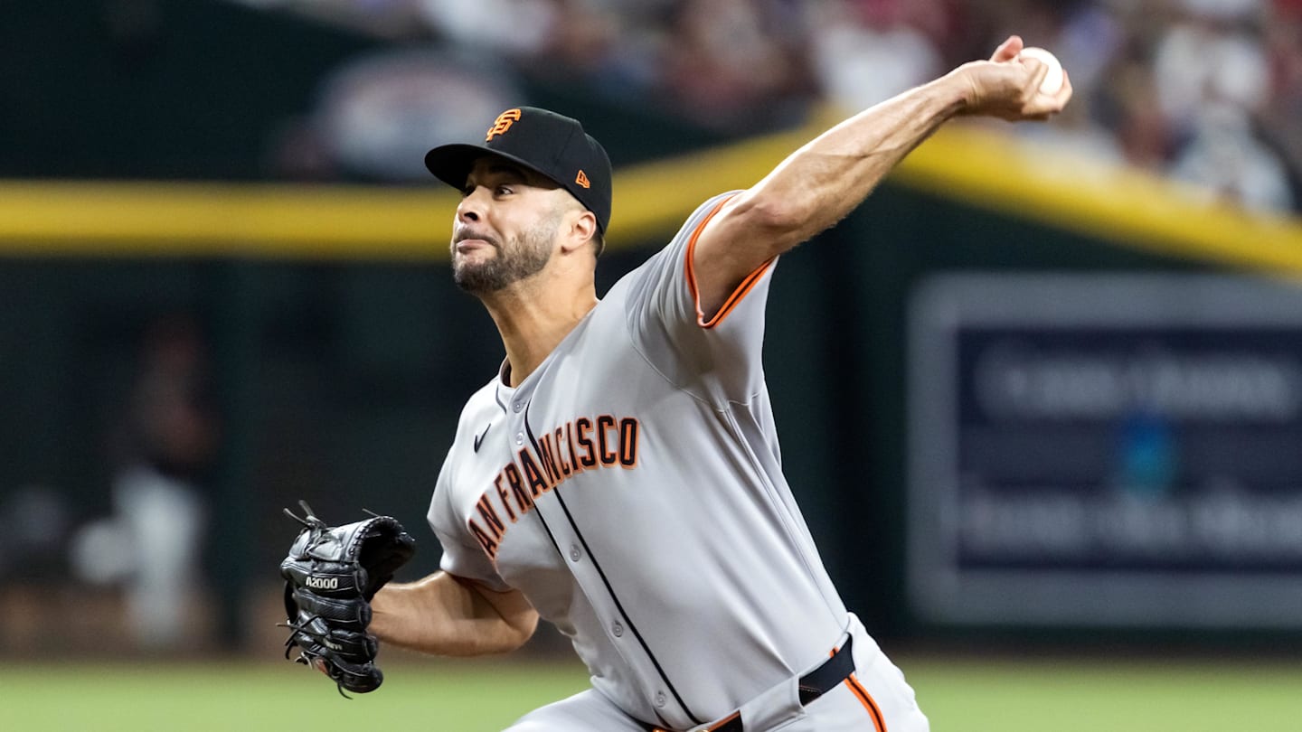Giants Reliever’s Return Should Worry Bullpen Hopefuls for Opening Day Roster
