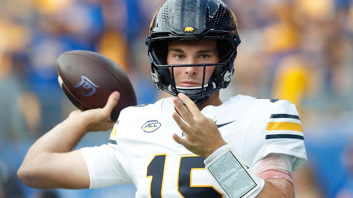 California quarterback Fernando Mendoza (15) throws against Pittsburgh at Acrisure Stadium. 