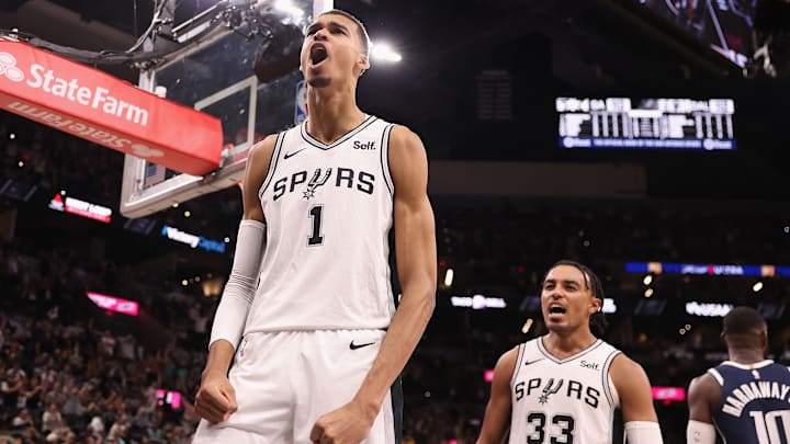 Dallas Mavericks v San Antonio Spurs