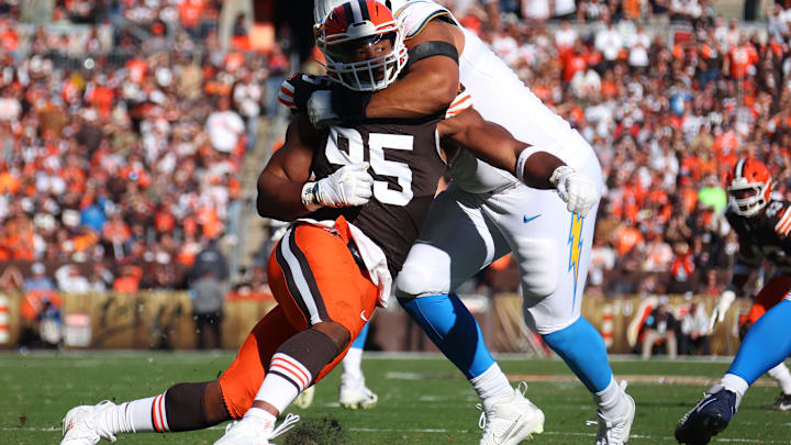 Los Angeles Chargers v Cleveland Browns