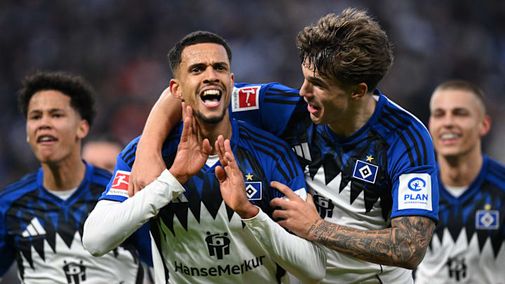 Robert Glatzel bejubelt sein erstes Bundesliga-Tor