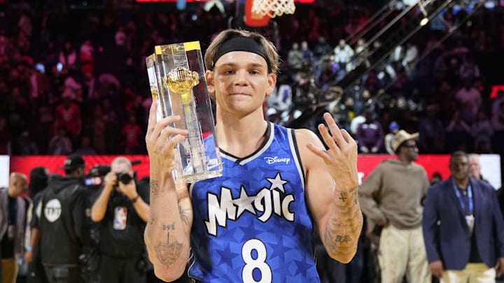 Feb 15, 2025; San Francisco, CA, USA; Osceola Magic guard Mac McClung celebrates with the trophy after winning the slam dunk competition during All Star Saturday Night ahead of the 2025 NBA All Star Game at Chase Center. Mandatory Credit: Kyle Terada-Imagn Images Feb 15, 2025; San Francisco, CA, USA; Osceola Magic guard Mac McClung celebrates with the trophy after winning the slam dunk competition during All Star Saturday Night ahead of the 2025 NBA All Star Game at Chase Center. Mandatory Credit: Kyle Terada-Imagn Images