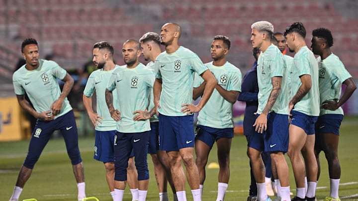 Brasil cierra la fase de grupos ante Camerún