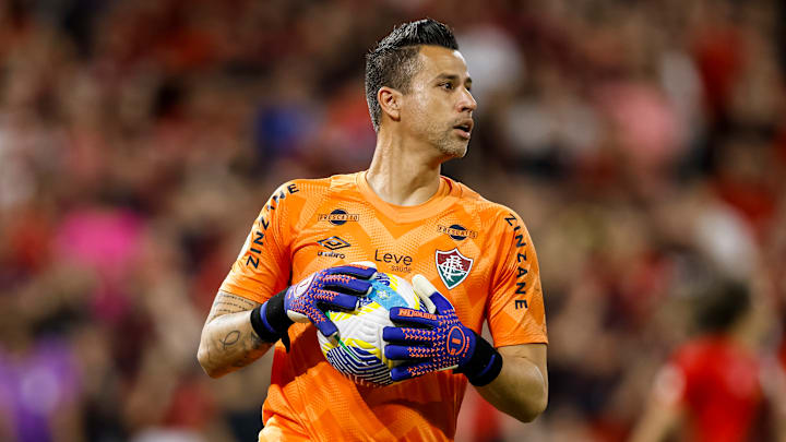Aos 44 anos, Fábio é o goleiro mais velho da Série A
