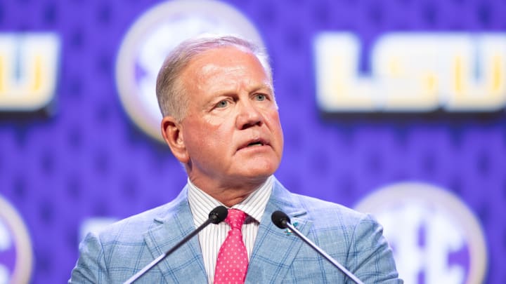 LSU HC Brian Kelly speaks to reporters 