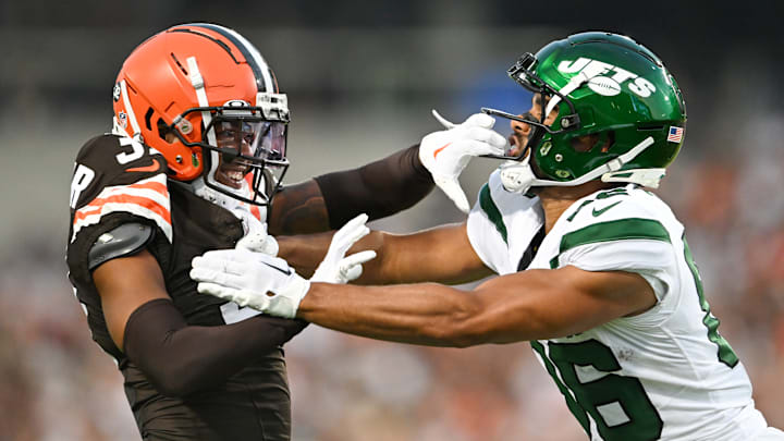 New York Jets v Cleveland Browns
