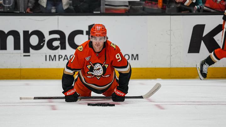 Anaheim Ducks center Leo Carlsson (91) stretches before the game against the New Jersey Devils at Honda Center. Mandatory Credit: Corinne Votaw-Imagn Images Anaheim Ducks center Leo Carlsson (91) stretches before the game against the New Jersey Devils at Honda Center. Mandatory Credit: Corinne Votaw-Imagn Images