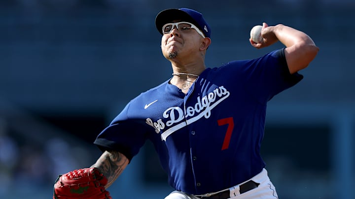 Julio Urías no saldrá de la lista de lesionados de los Dodgers 