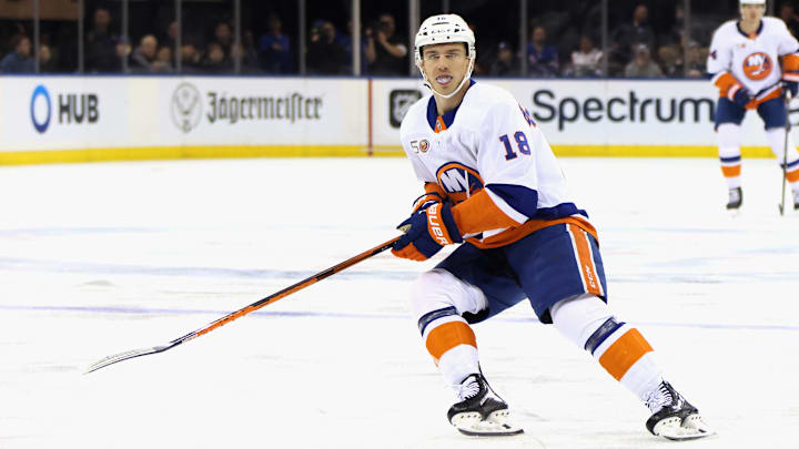 New York Islanders v New York Rangers