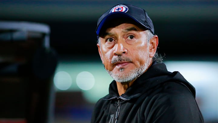 Pumas v Cruz Azul - Copa Por Mexico 2022