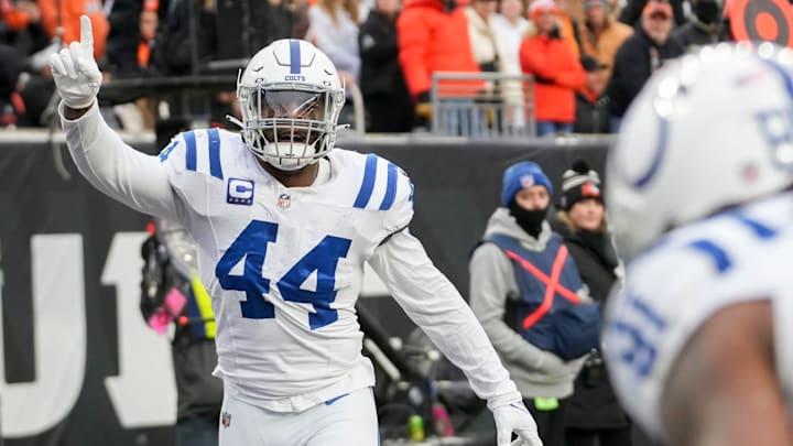 Indianapolis Colts linebacker Zaire Franklin (44) reacts to a play Sunday, Dec. 10, 2023, during a