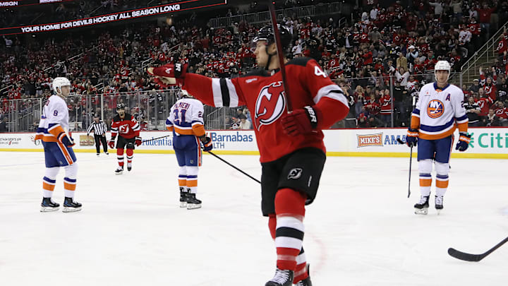 New York Islanders v New Jersey Devils