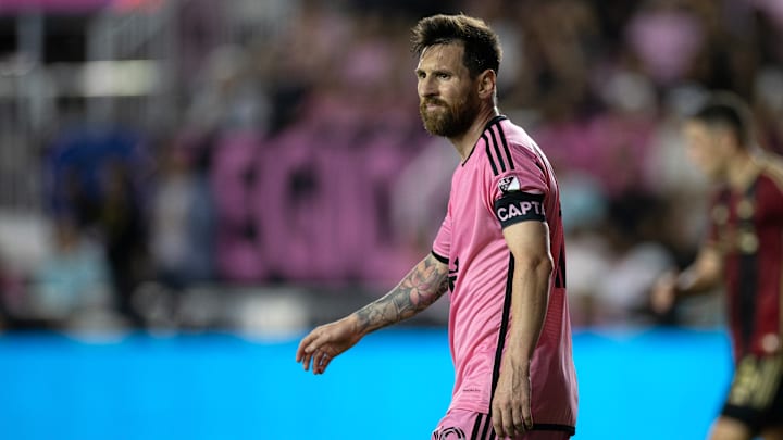 Messi ensaia movimento envolvendo Inter Miami e Barcelona