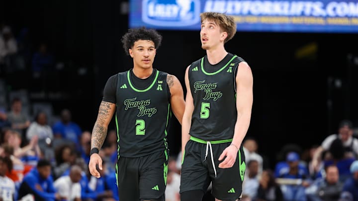 The South Florida Bulls and guard Wes Enis are favored on Sunday.