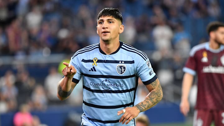 Alan Pulido vuelve a ser vinculado con Chivas Alan Pulido vuelve a ser vinculado con Chivas