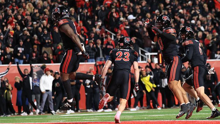 Oct 24, 2026; Salt Lake City, Utah, USA; Utah Utes safety Jackson Bennee (23) celebrates a forced fumble with teammates during the fourth quarter against the Houston Cougars at Rice-Eccles Stadium. Mandatory Credit: Rob Gray-Imagn Images Oct 24, 2026; Salt Lake City, Utah, USA; Utah Utes safety Jackson Bennee (23) celebrates a forced fumble with teammates during the fourth quarter against the Houston Cougars at Rice-Eccles Stadium. Mandatory Credit: Rob Gray-Imagn Images
