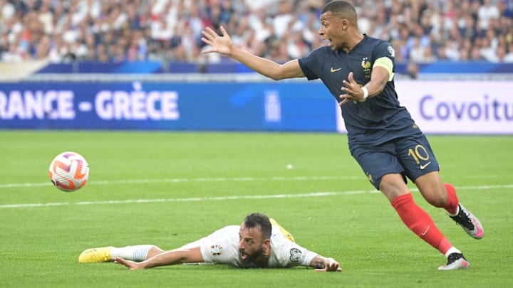 Kylian Mbappé aurait pu obtenir quelques penaltys dans cette première période.