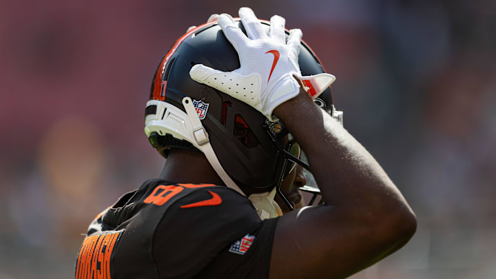 Sep 21, 2025; Cleveland, Ohio, USA; Cleveland Browns wide receiver Jamari Thrash (80) adjusts his helmet during warm ups before the game against the Green Bay Packers at Huntington Bank Field. Mandatory Credit: Scott Galvin-Imagn Images Sep 21, 2025; Cleveland, Ohio, USA; Cleveland Browns wide receiver Jamari Thrash (80) adjusts his helmet during warm ups before the game against the Green Bay Packers at Huntington Bank Field. Mandatory Credit: Scott Galvin-Imagn Images