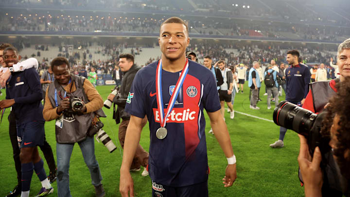 Olympique Lyonnais v Paris Saint-Germain - French Cup Final