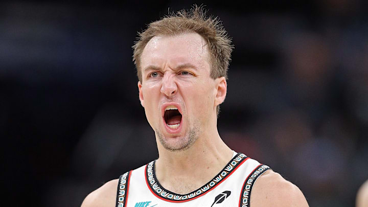Luke Kennard reacts in a match against the Houston Rockets