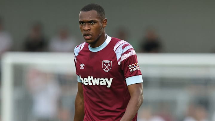 Issa Diop va poursuivre da route en Premier League.