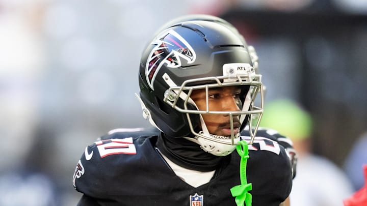 Dec 21, 2025; Glendale, Arizona, USA; Atlanta Falcons cornerback Dee Alford (20) against the Arizona Cardinals at State Farm Stadium. Mandatory Credit: Mark J. Rebilas-Imagn Images