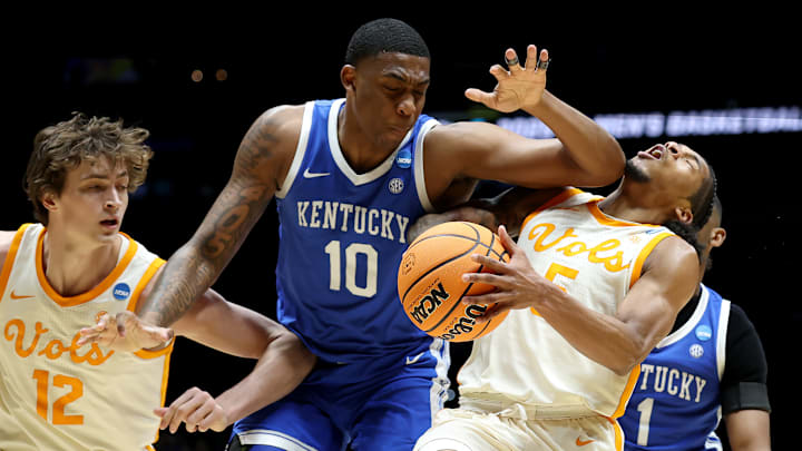 Kentucky v Tennessee