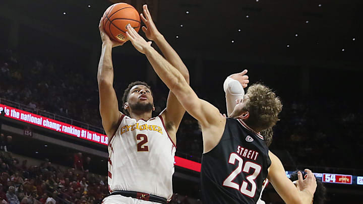 Joshua Jefferson and Iowa State remain third in the latest AP Poll Top 25 rankings.