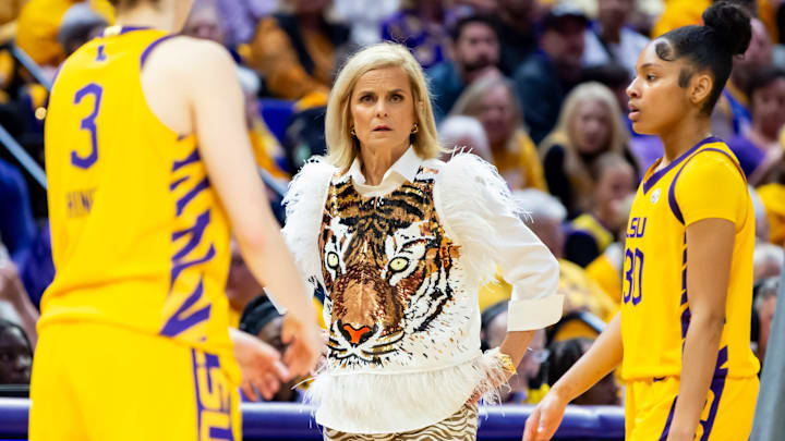 Tigers head coach Kim Mulkey, LSU Tigers Womens Basketball take on the Tennessee Lady Vols. Thursday, Feb. 26, 2026. Tigers head coach Kim Mulkey, LSU Tigers Womens Basketball take on the Tennessee Lady Vols. Thursday, Feb. 26, 2026.