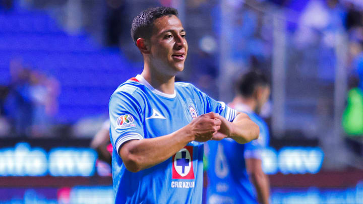 Cruz Azul v Pumas UNAM - Torneo Clausura 2025 Liga MX