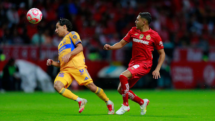 Toluca v Tigres UANL - Torneo Apertura 2025 Liga MX