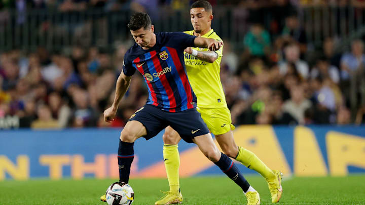 Barça, de Lewandowski, joga fora de casa neste domingo