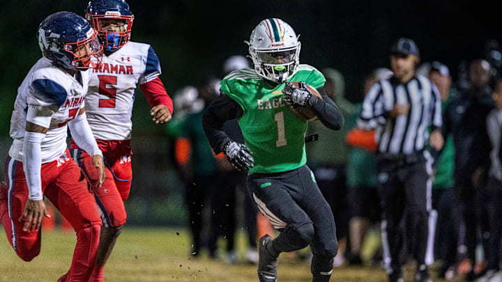 NC State football recruiting signee Deandre Desinor