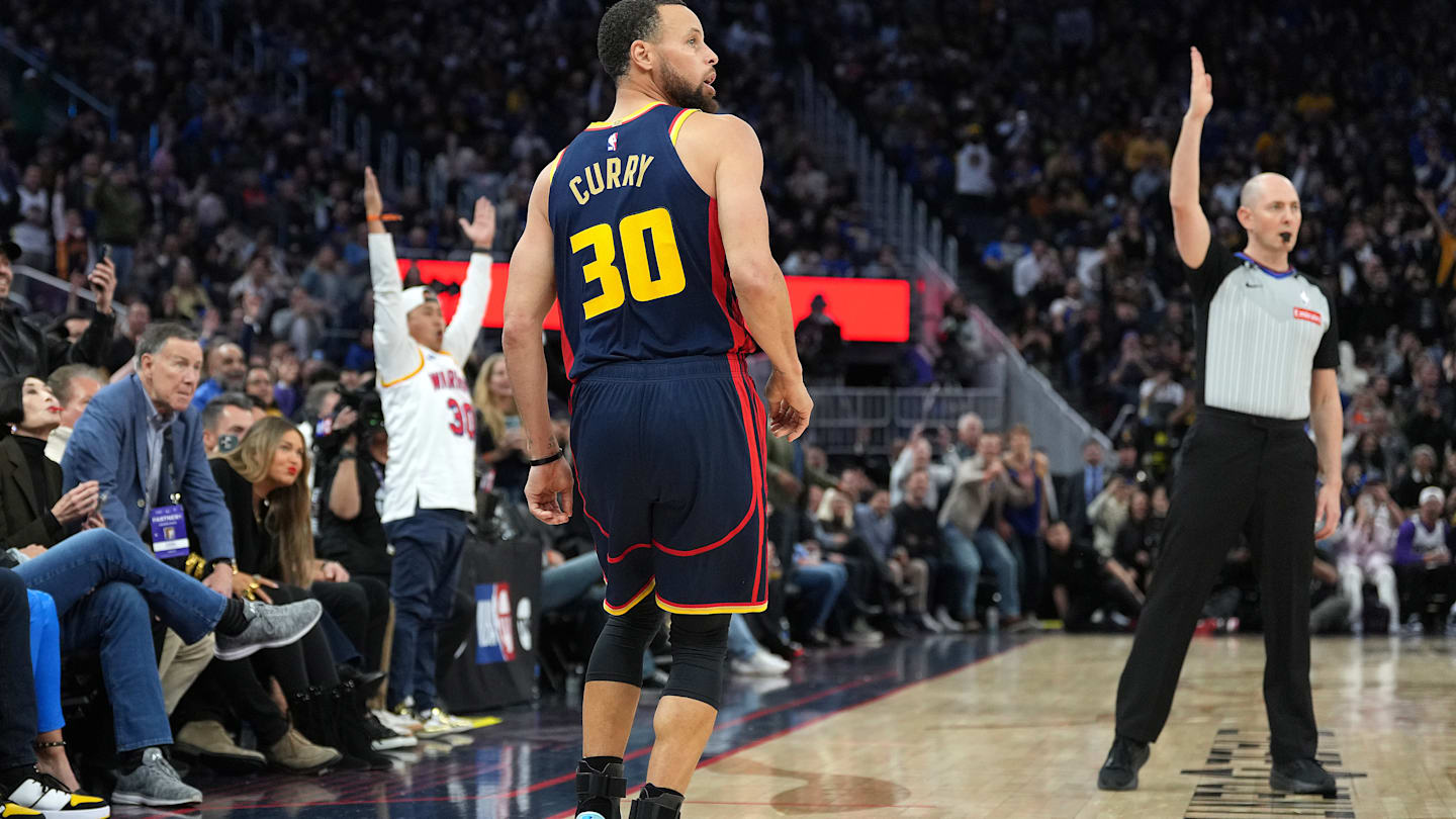 Steph Curry issues warning to rest of NBA as Warriors hot streak continues