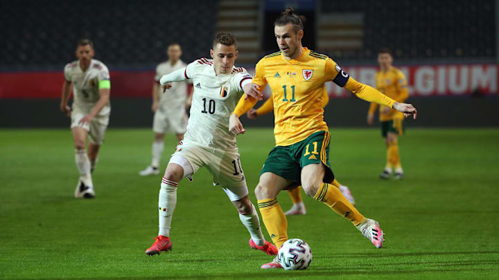 País de Gales e Bélgica estão bem posicionados no Grupo E das Eliminatórias Europeias da Copa do Mundo. Belgas já estão garantidos no Mundial. País de Gales e Bélgica estão bem posicionados no Grupo E das Eliminatórias Europeias da Copa do Mundo. Belgas já estão garantidos no Mundial.