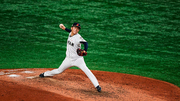 Yoshinobu Yamamoto, Japan