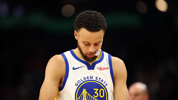 Dec 12, 2023; Phoenix, Arizona, USA; Golden State Warriors guard Stephen Curry (30) reacts against the Phoenix Suns at Footprint Center. 