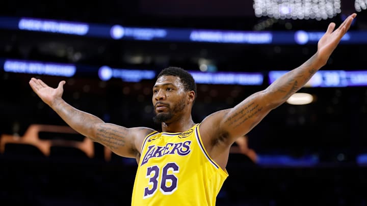 Golden State Warriors v Los Angeles Lakers