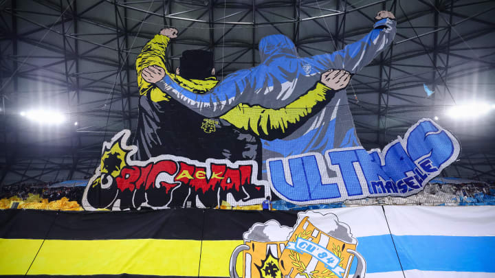 Les fans de l'OM et d'Athènes ont créé un tifo.