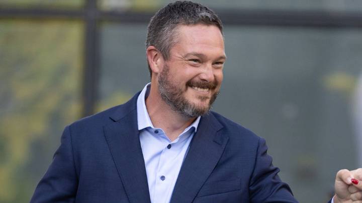Oregon Ducks coach Dan Lanning