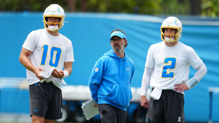 Los Angeles Chargers quarterbacks coach Shane Day and quarterbacks Justin Herbert (10) and Easton Stick (2) during organized team activities at the Hoag Performance Center. Mandatory Credit: Kirby Lee-USA TODAY Sports