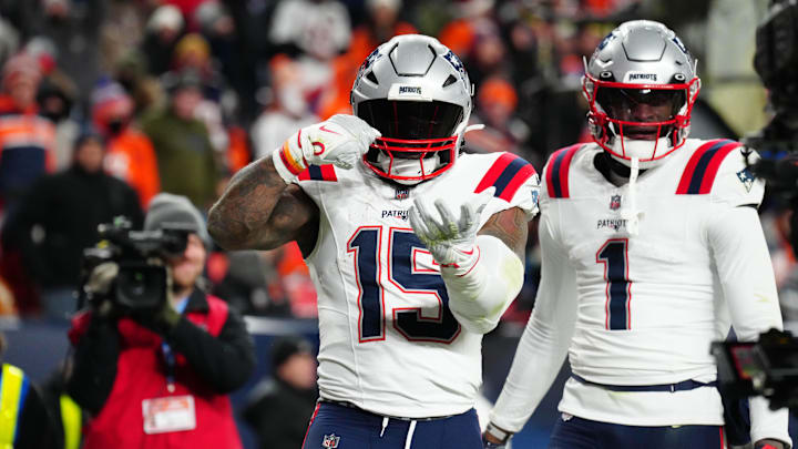 Dec 24, 2023; Denver, Colorado, USA; New England Patriots running back Ezekiel Elliott (15)